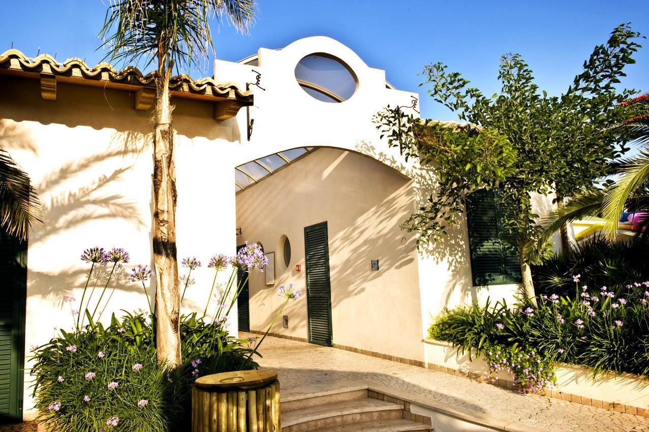 Residence Mediterraneo San Benedetto del Tronto Exterior foto